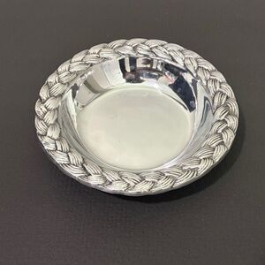 Braided Rim Decorative Metal Bowl